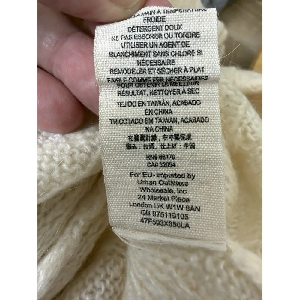 Free People Anita Distressed Cable Knit Sweater in Ivory Size Small